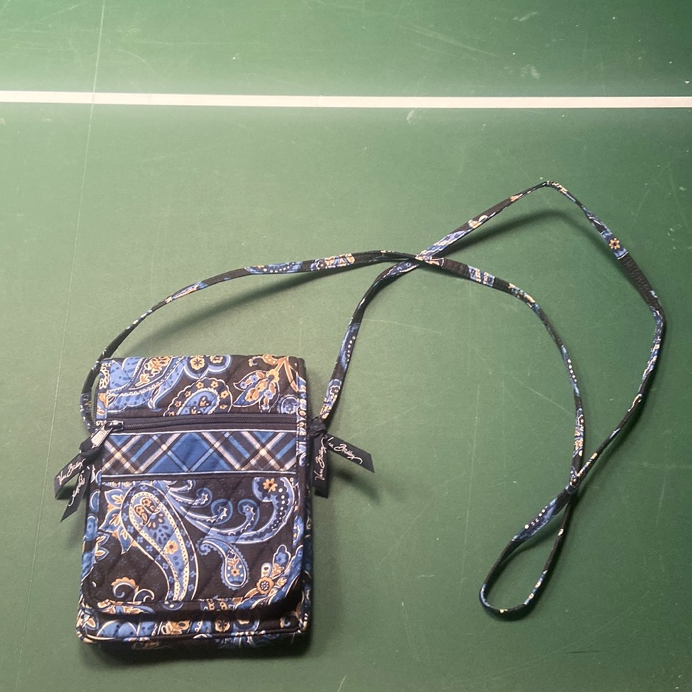 Vera Bradley blue quilted small crossbody bag, never used